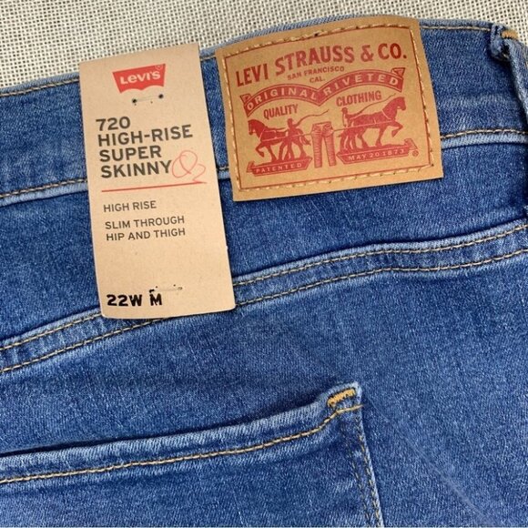 Levi’s Women's Plus Size 720 High-Rise Super Skinny Jeans Size 22W - Picture 9 of 11